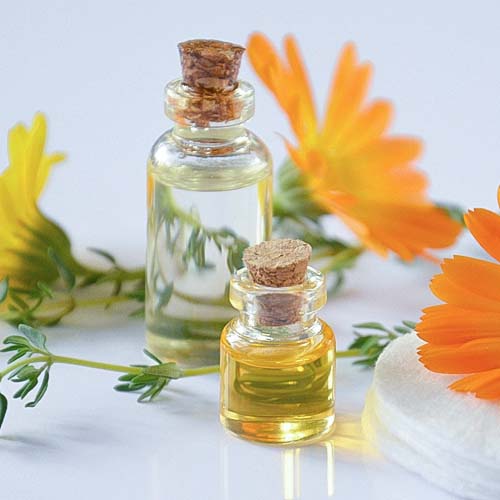 aromathérapie pot de crème composés aromatiques extraits de plantespharmacie Curci